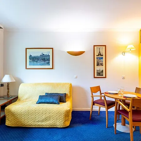 Lägenhet Guestready - Comfortable With A Balcony