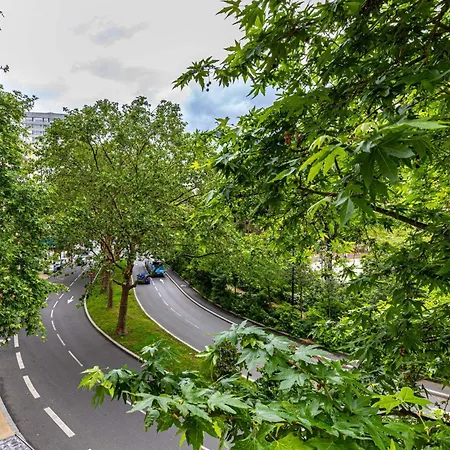Guestready - Comfortable With A Balcony Lägenhet